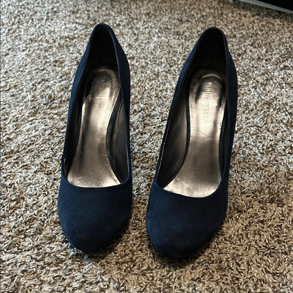 Nine West Women's Navy Heels